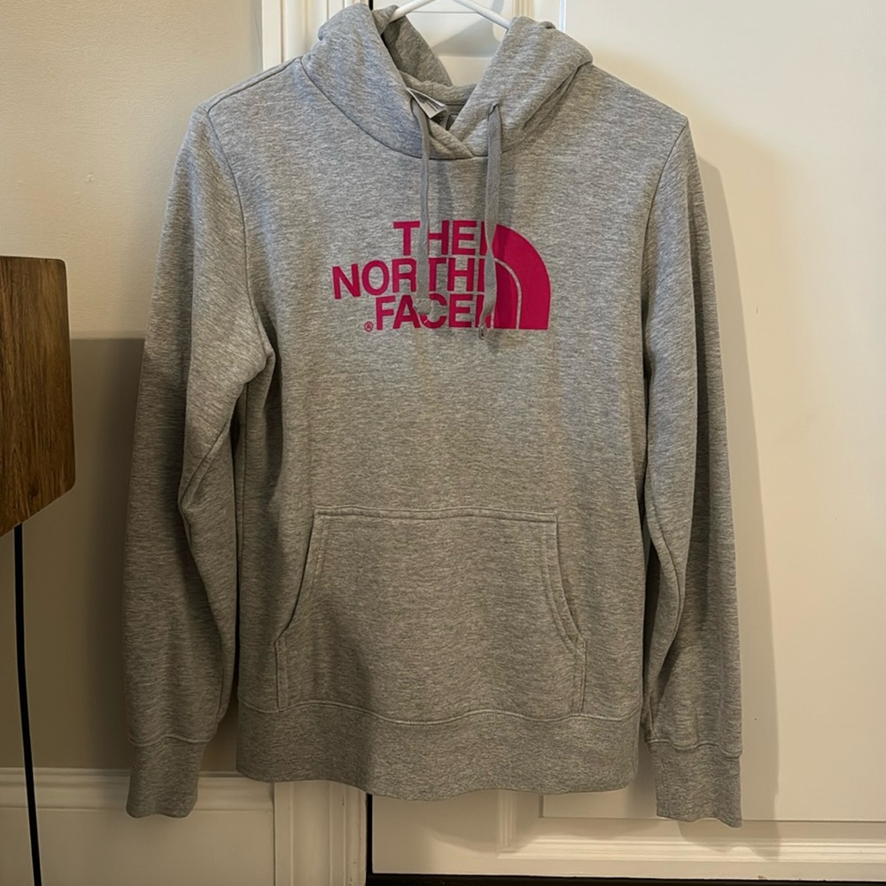 Women’s Northface Hoodie